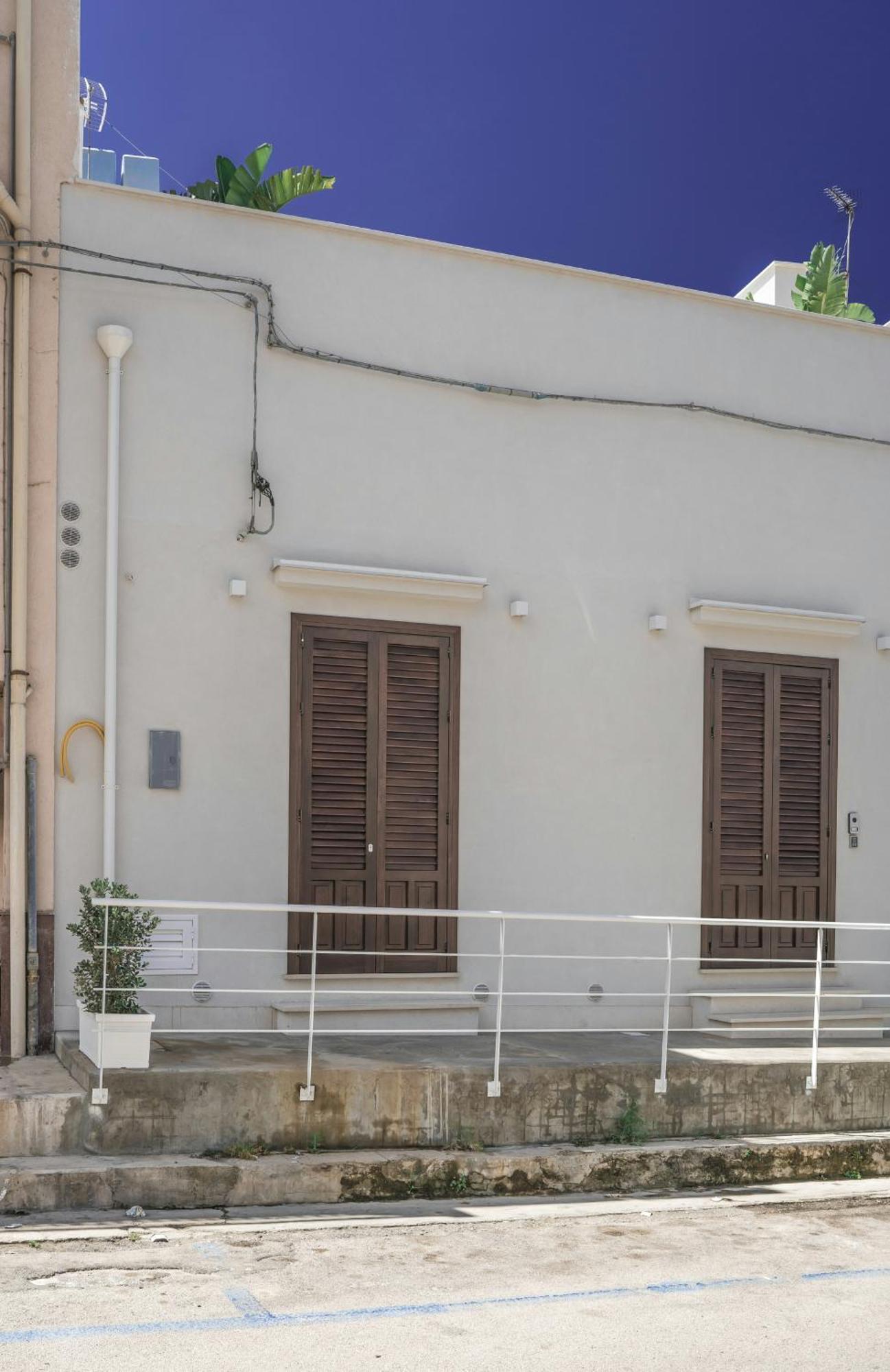 Casa Azzurra Rooms E Apartment Terrasini Luaran gambar